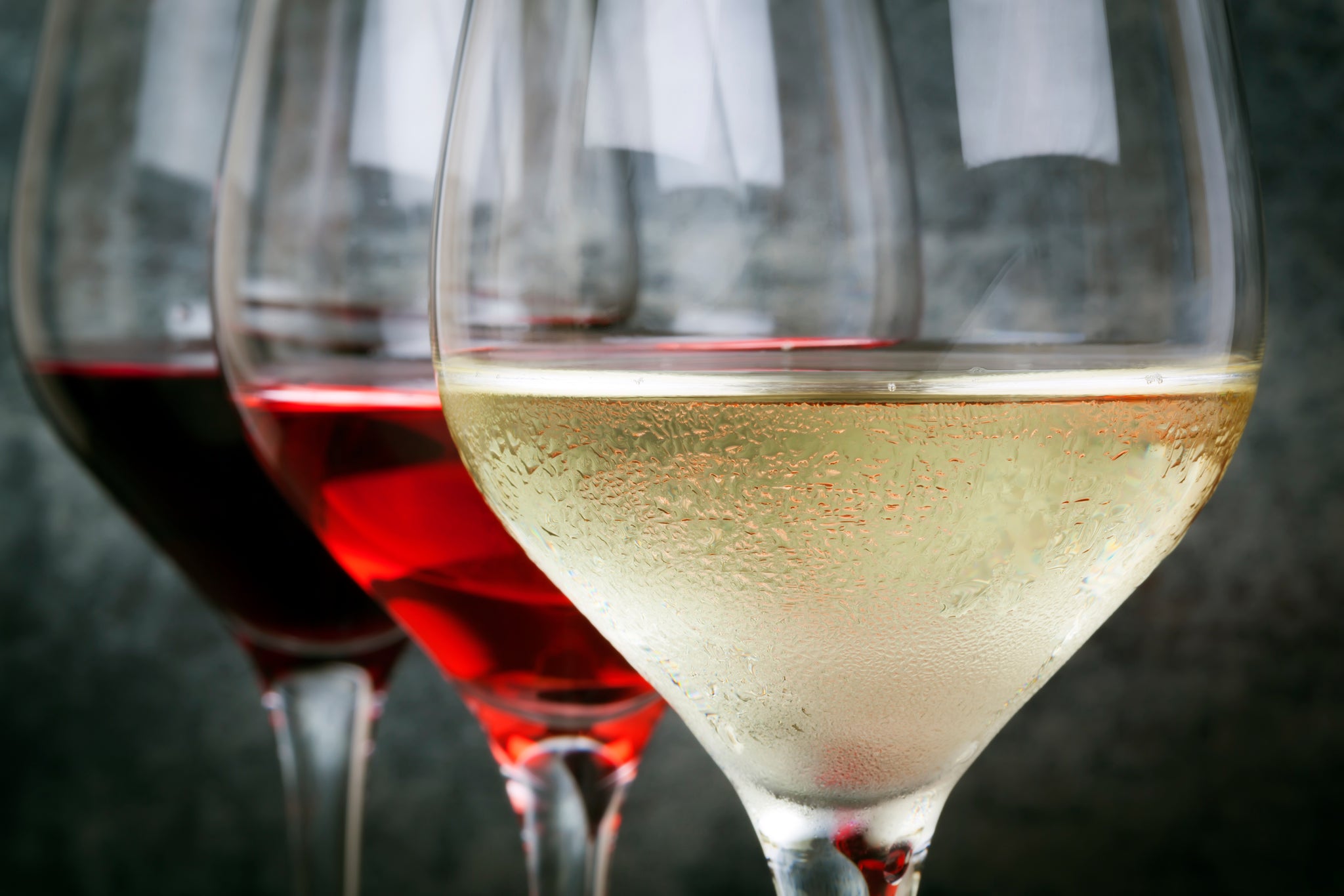 Koele witte wijn, rosé wijn en rode wijn